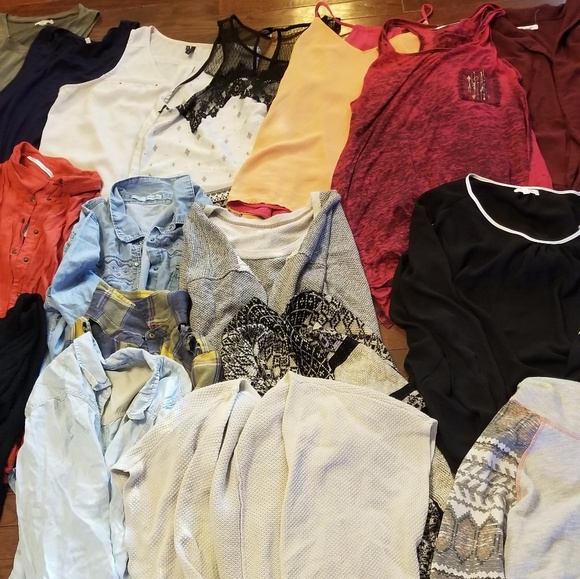 Maurices lot size xl - Picture 2 of 4